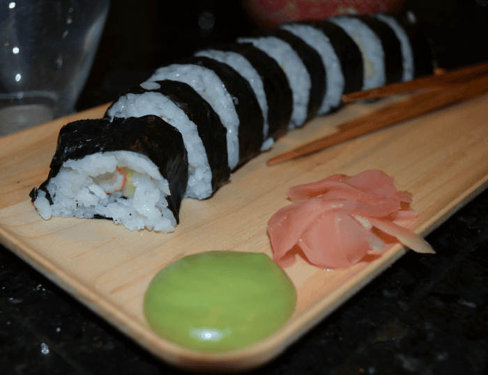 How to make your own homemade sushi rolls How to make your own homemade sushi rolls