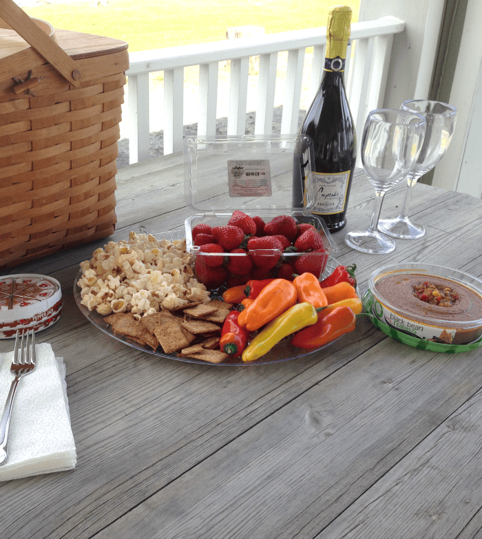 Virginia Farm Picnic Perfection Fox Chase Farm, Picnic, Fall, Healthy