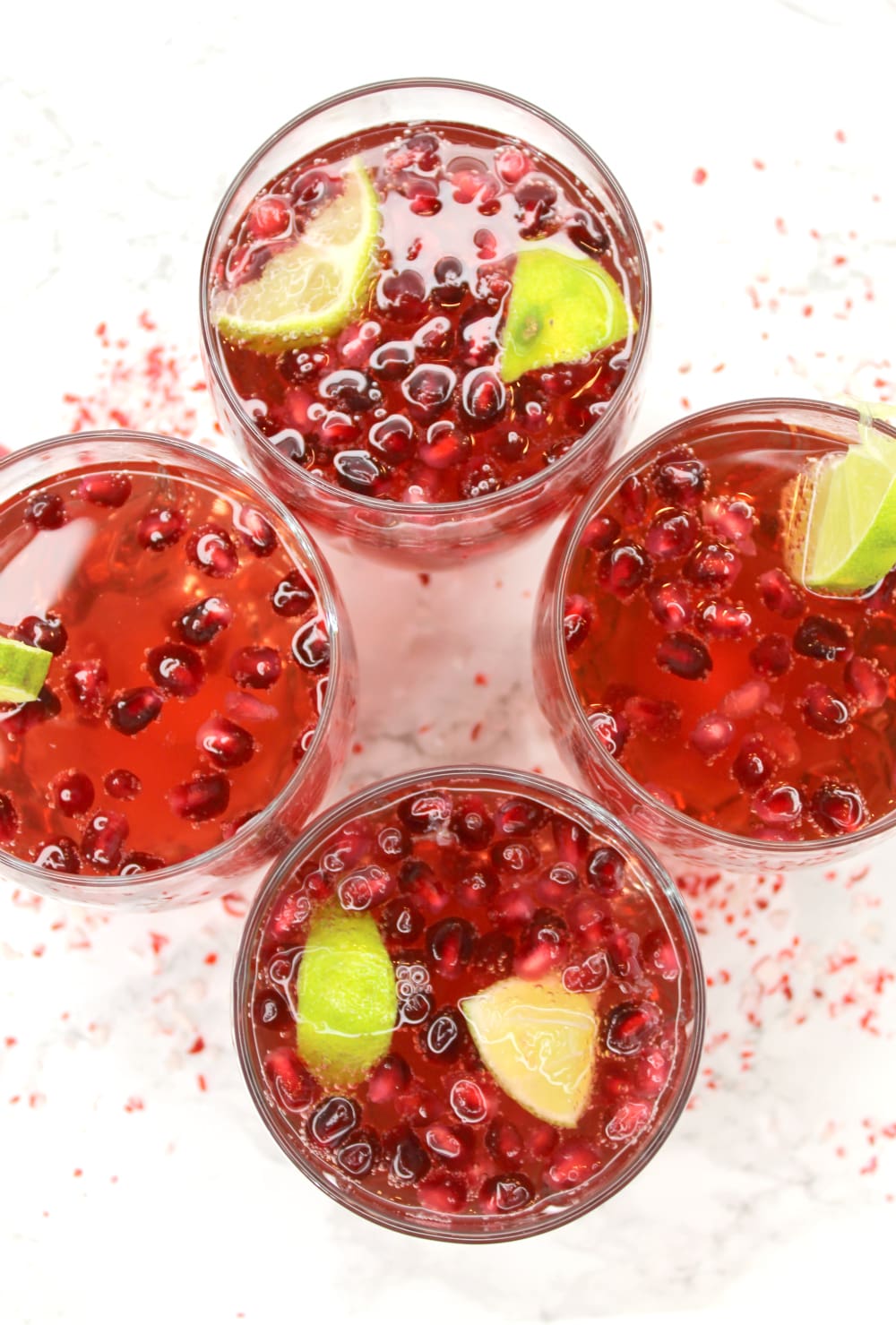 Holiday Cocktail, 7UP Pom Spritzer, Pomegranate Spritzer, Holiday Pom Spritzer, Stephanie Ziajka, Diary of a Debutante