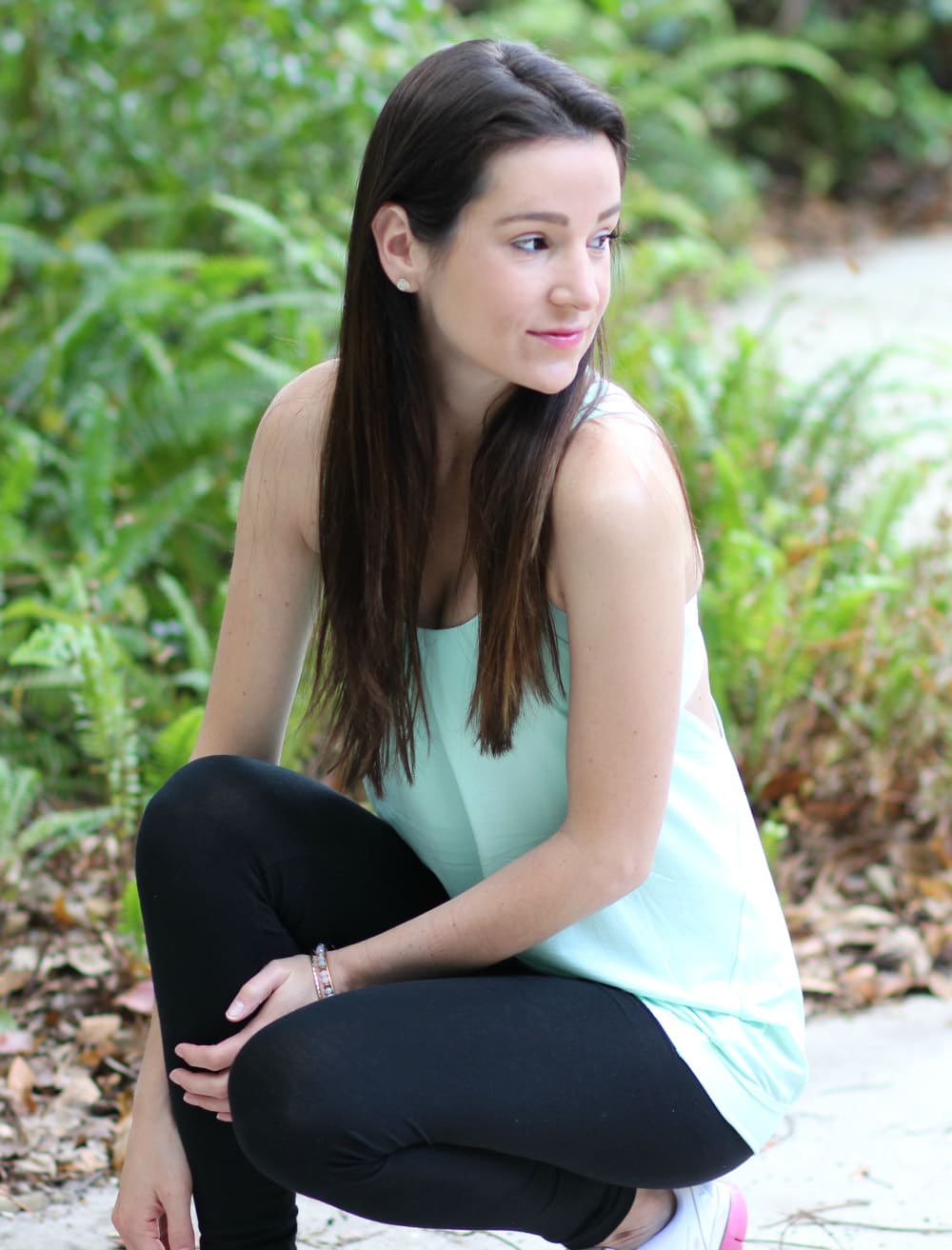 how to wash delicates, delicate workout tops, workout tanks, wash delicate clothes, Stephanie Ziajka, Diary of a Debutante, cute lululemon top