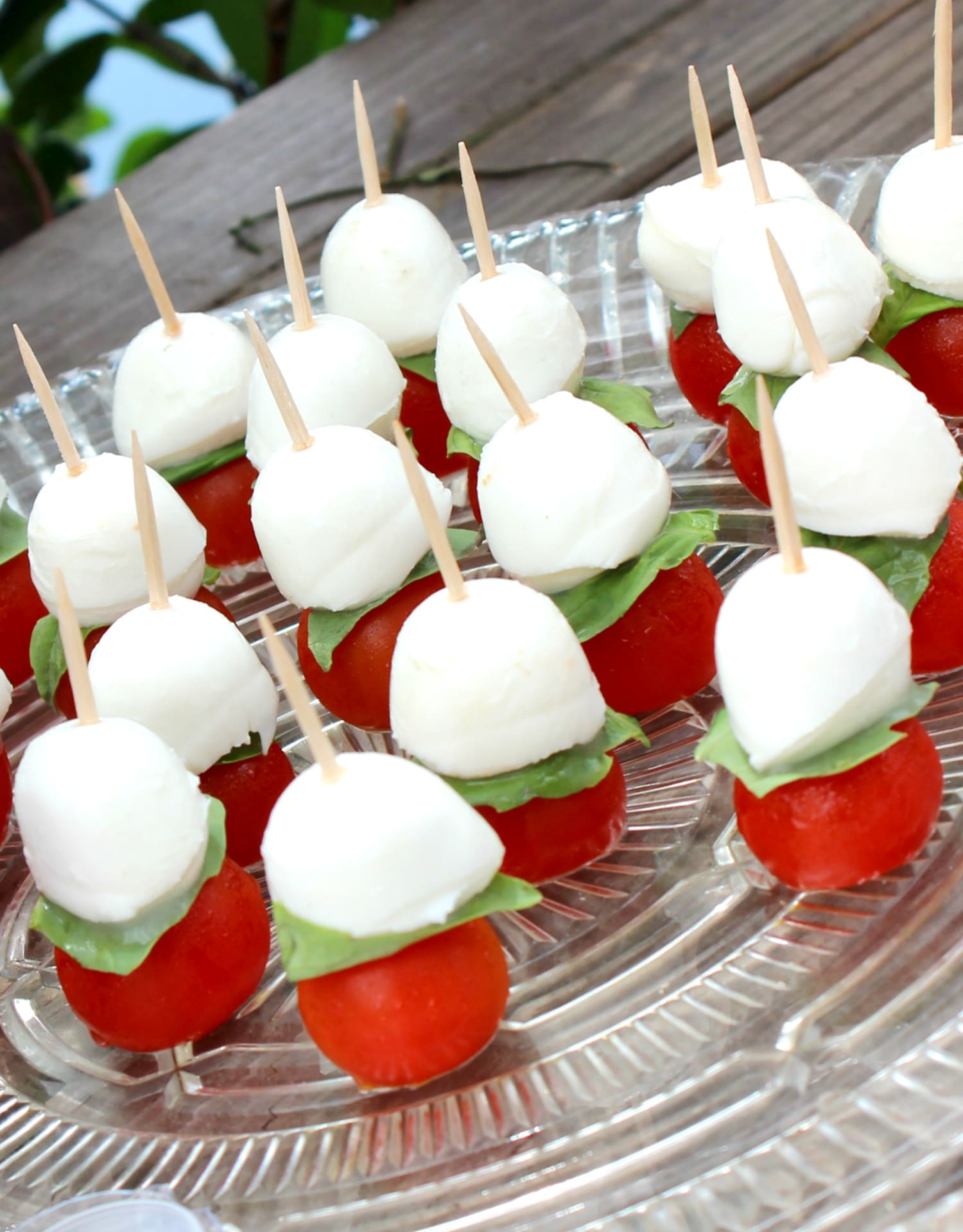 Looking for an easy summer appetizer? These caprese bites are a crowd favorite! Looking for an easy summer appetizer? These caprese bites are a crowd favorite!
