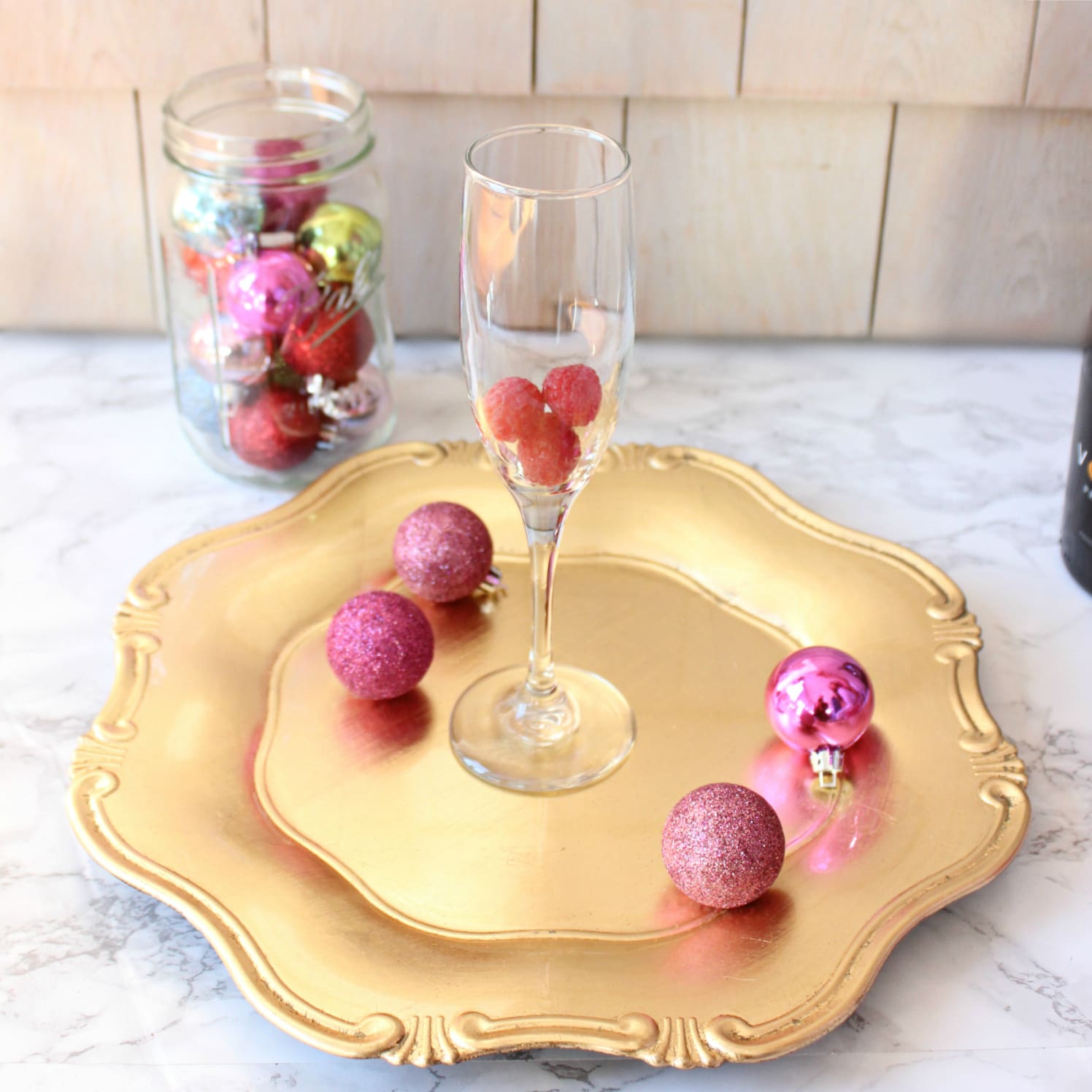 This delicious Raspberry Champagne Float cocktail is perfect for the holidays!