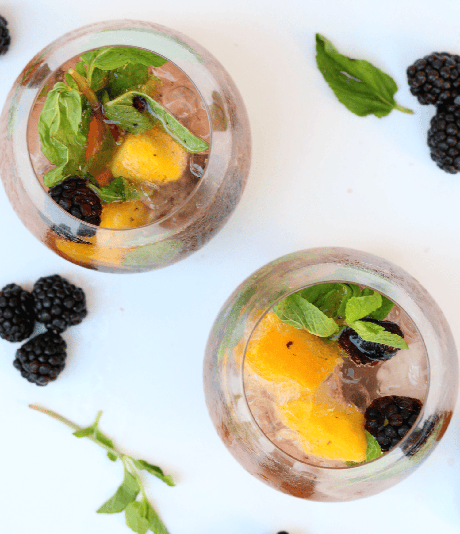 A simple and delicious blackberry mango mojito recipe A simple and delicious blackberry mango mojito recipe