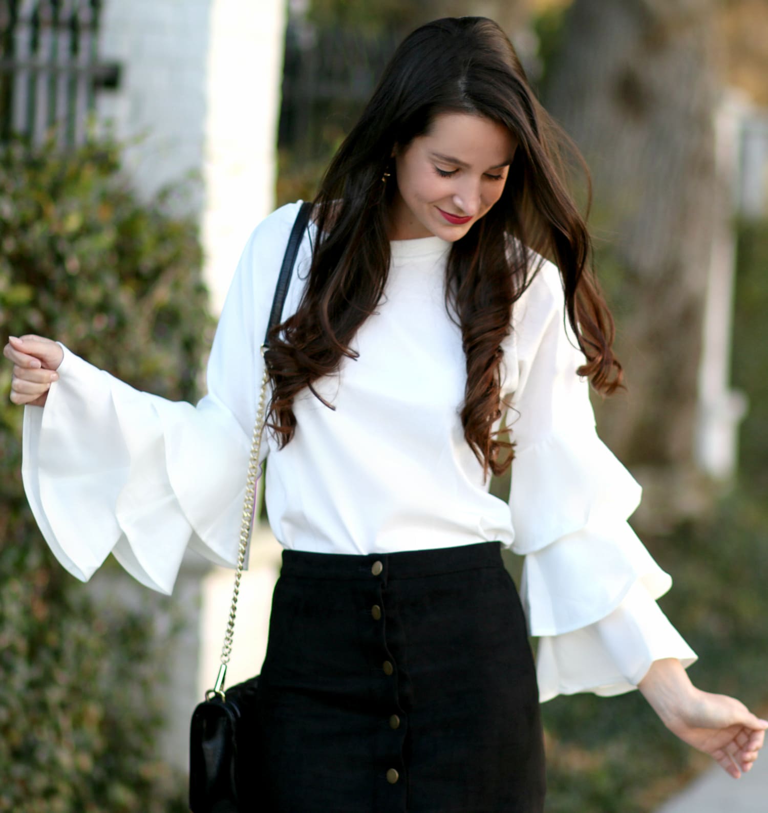 Feminine white tiered ruffle sleeve top