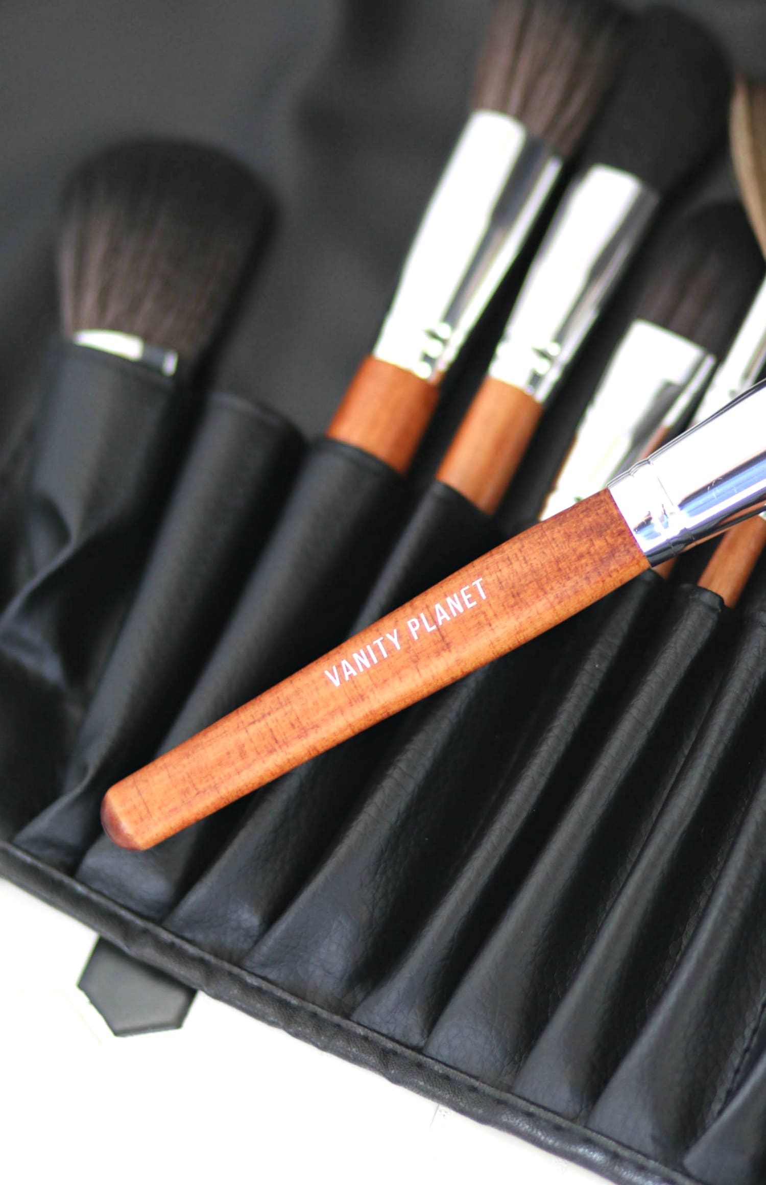 15 Different Vanity Planet Makeup Brushes and Their Uses 15 Different Vanity Planet Makeup Brushes and Their Uses