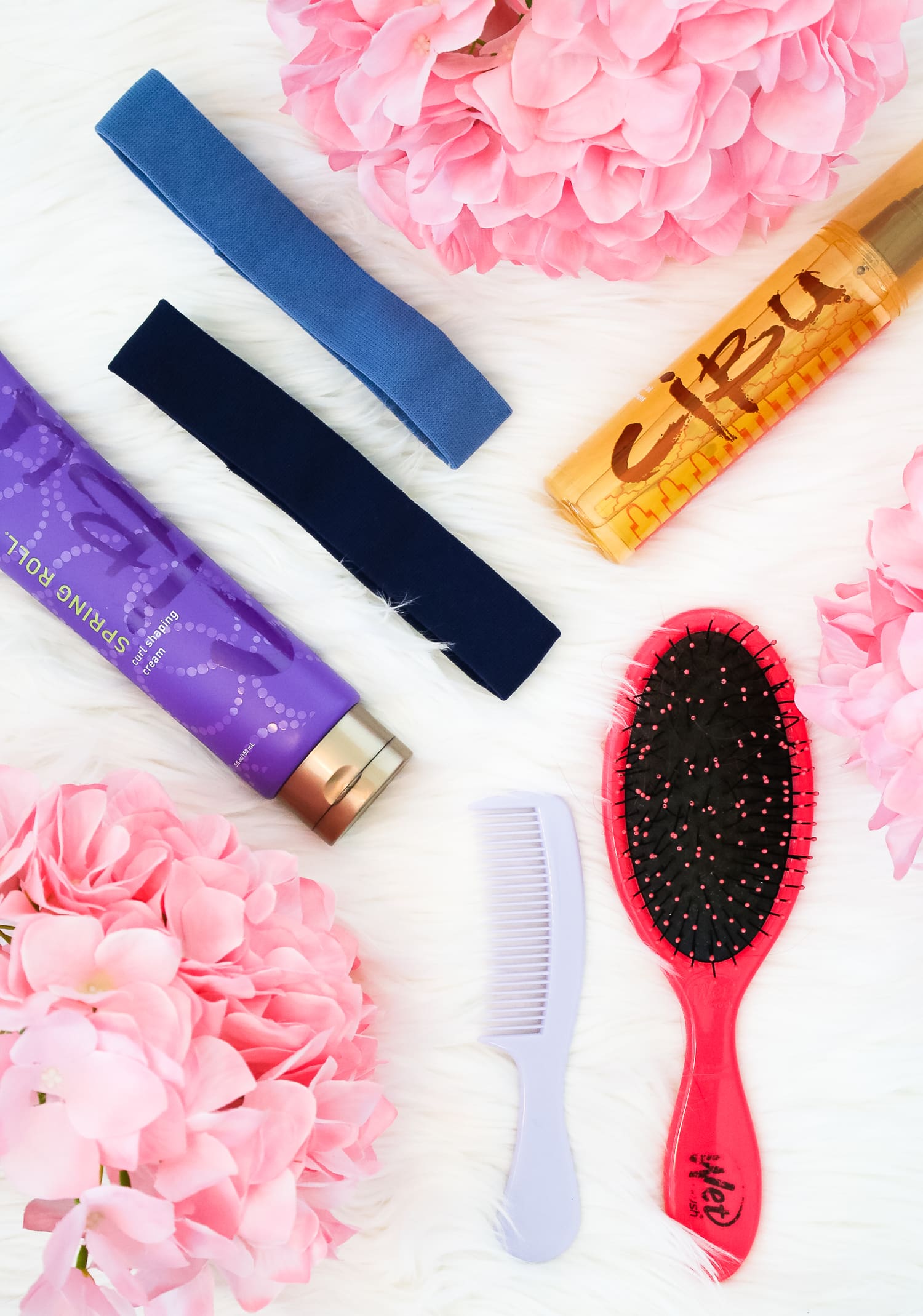 How to get heatless curls overnight by southern lifestyle blogger Stephanie Ziajka from Diary of a Debutante How to get heatless curls overnight by southern lifestyle blogger Stephanie Ziajka from Diary of a Debutante