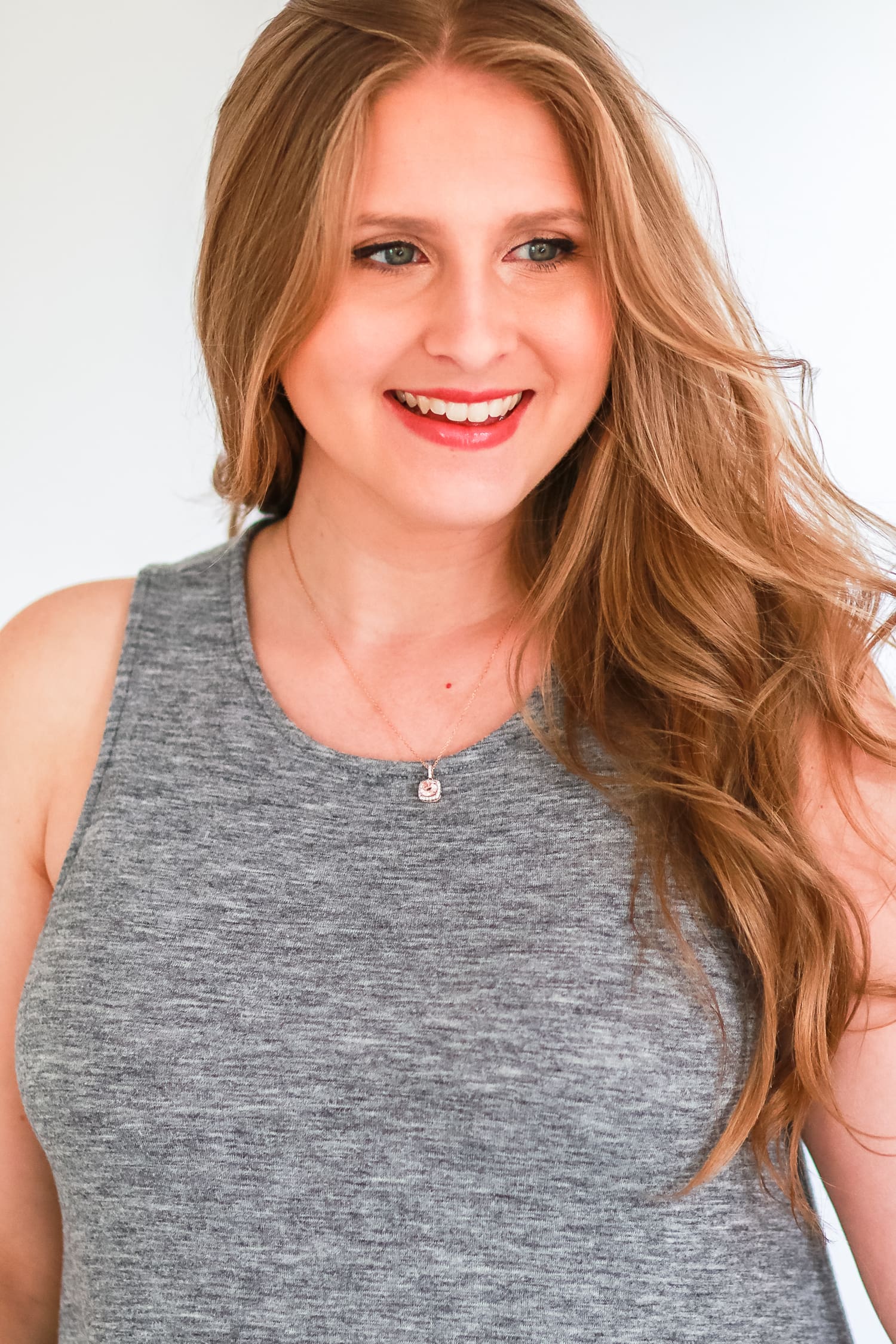 Sentimental new mom gift idea from Jared | Sentimental gift for new mom | Celebrate Timeless Moments: New Mommy Gift Idea with Jared The Galleria Of Jewelry by fashion blogger Stephanie Ziajka from Diary of a Debutante