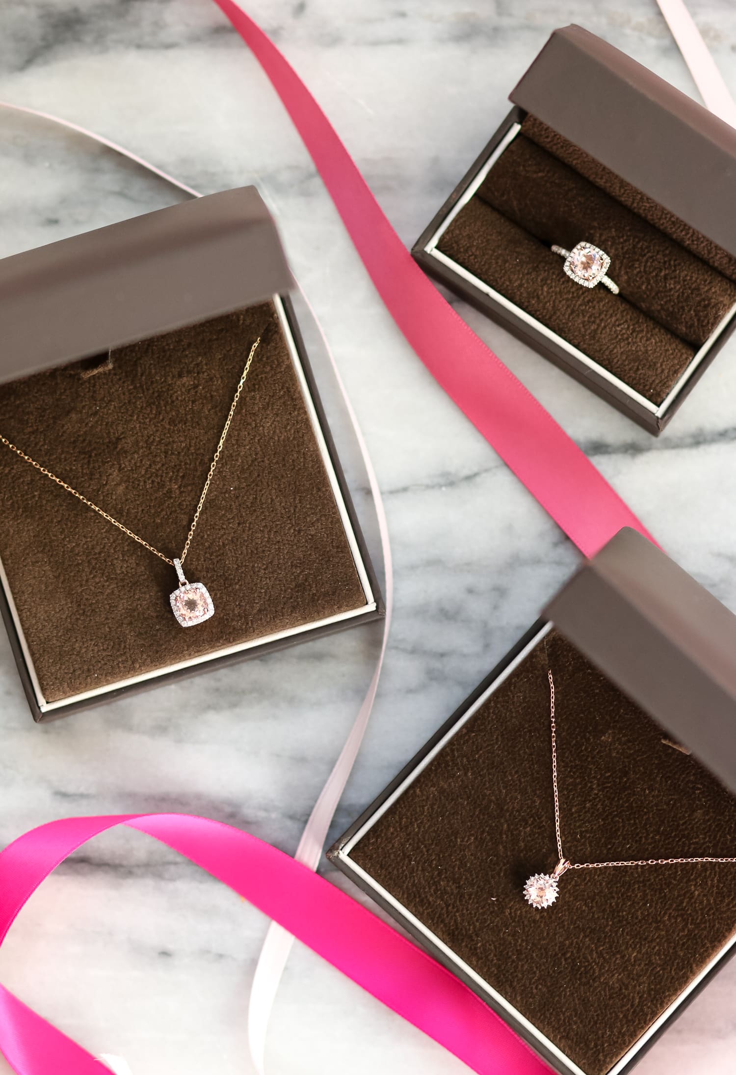 Sentimental new mom gift idea from Jared | Sentimental gift for new mom | Celebrate Timeless Moments: New Mommy Gift Idea with Jared The Galleria Of Jewelry by fashion blogger Stephanie Ziajka from Diary of a Debutante