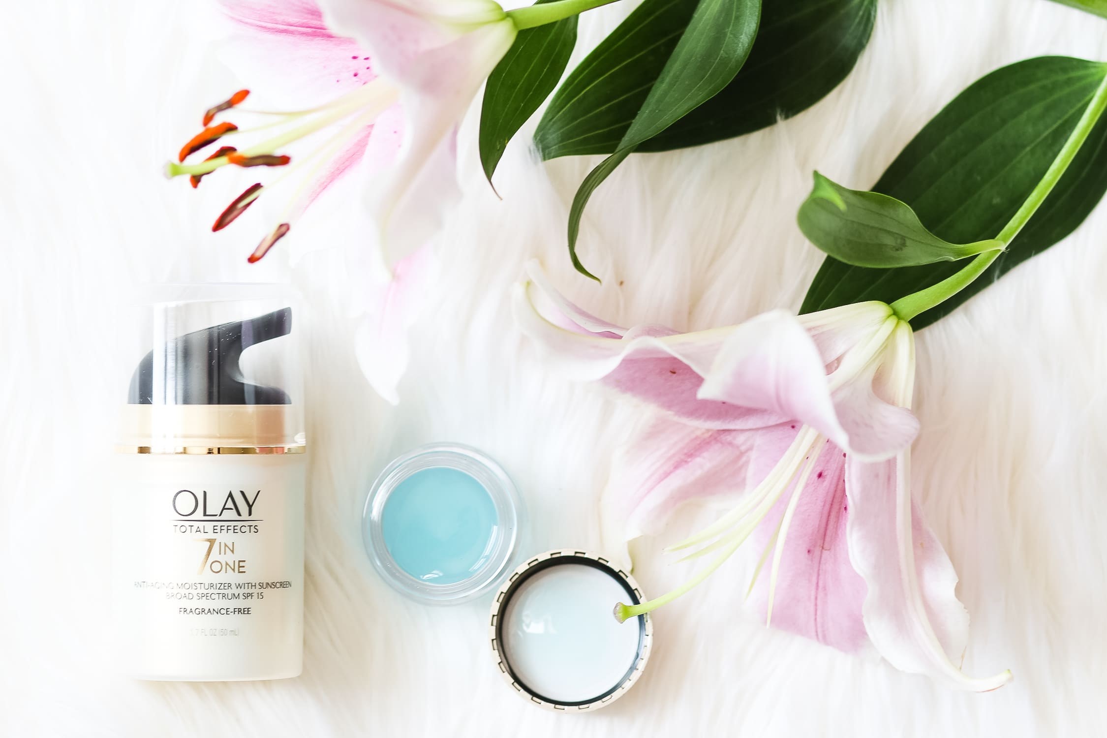 What happened when I used Olay Total Effects Moisturizer with SPF 15 & Olay Eyes Deep Hydrating Eye Gel for 28 days in place of my go-to moisturizer and eye cream | Olay 28 Day Challenge | Best Olay moisturizer with sunscreen for fast results | Best Olay products | I took the Olay 28-Day Challenge (And Here's What Happened) by southern blogger Stephanie Ziajka from Diary of a Debutante What happened when I used Olay Total Effects Moisturizer with SPF 15 & Olay Eyes Deep Hydrating Eye Gel for 28 days in place of my go-to moisturizer and eye cream | Olay 28 Day Challenge | Best Olay moisturizer with sunscreen for fast results | Best Olay products | I took the Olay 28-Day Challenge (And Here's What Happened) by southern blogger Stephanie Ziajka from Diary of a Debutante