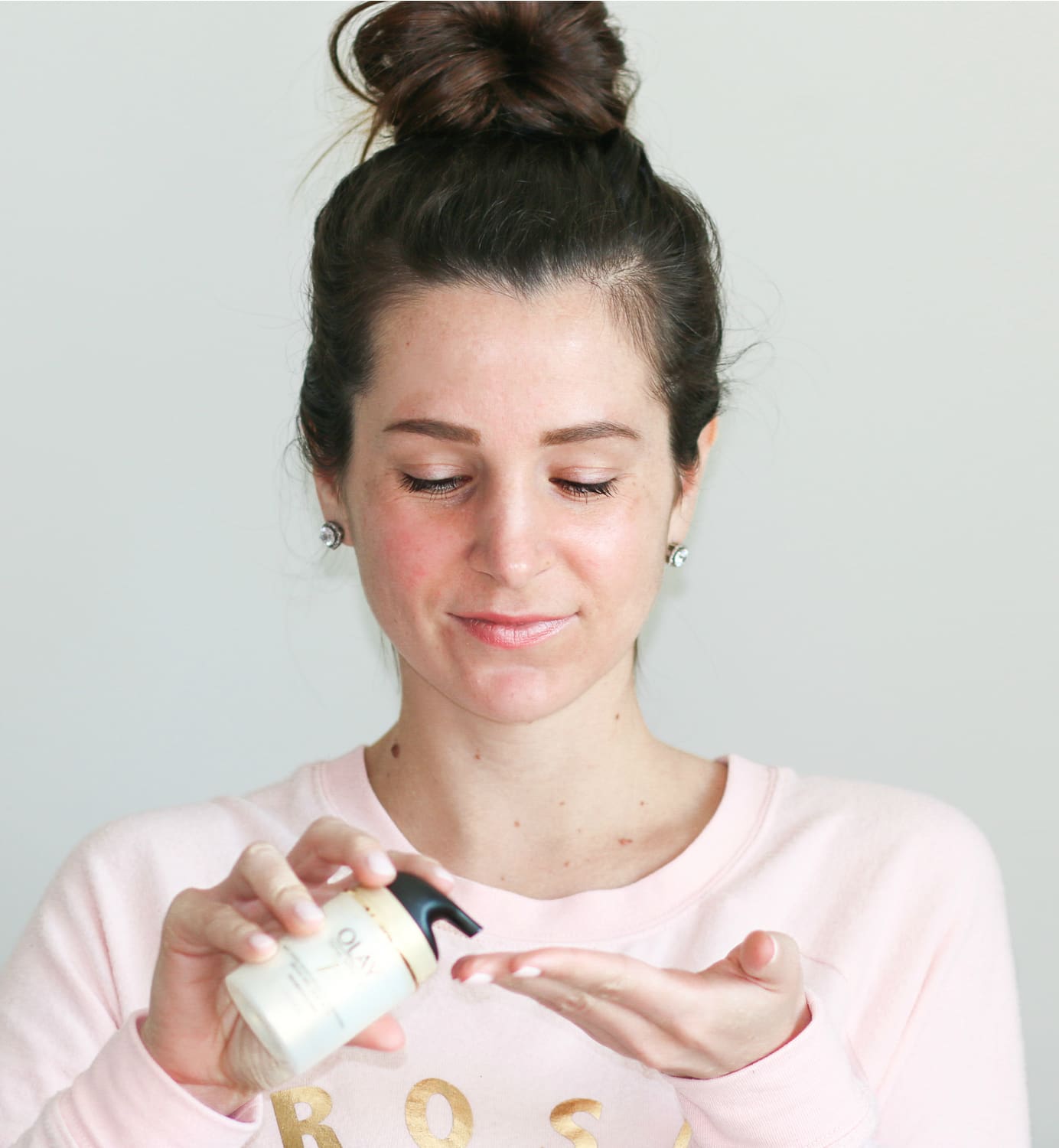 What happened when I used Olay Total Effects Moisturizer with SPF 15 & Olay Eyes Deep Hydrating Eye Gel for 28 days in place of my go-to moisturizer and eye cream | Olay 28 Day Challenge | Best Olay moisturizer with sunscreen for fast results | Best Olay products | I took the Olay 28-Day Challenge (And Here's What Happened) by southern blogger Stephanie Ziajka from Diary of a Debutante What happened when I used Olay Total Effects Moisturizer with SPF 15 & Olay Eyes Deep Hydrating Eye Gel for 28 days in place of my go-to moisturizer and eye cream | Olay 28-Day Challenge | Best Olay products | I took the Olay 28-Day Challenge (And Here's What Happened) by southern blogger Stephanie Ziajka from Diary of a Debutante