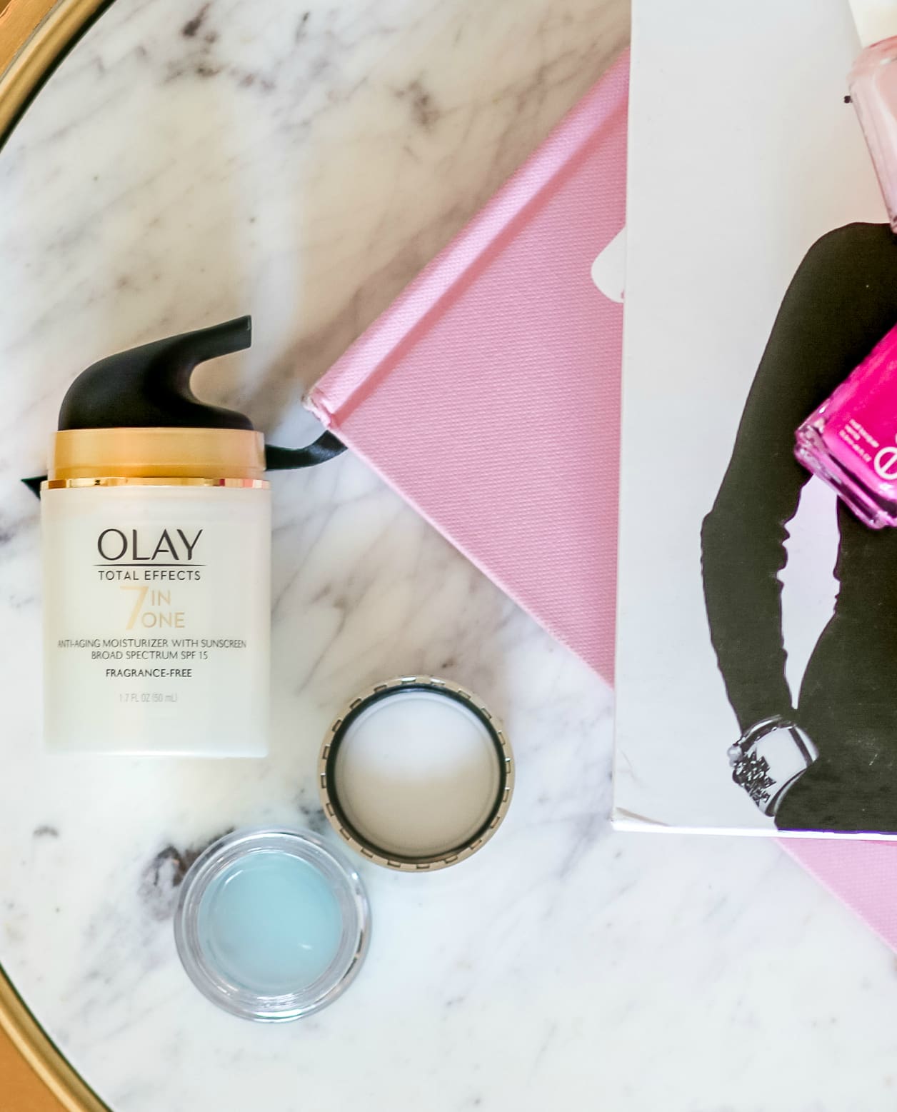 What happened when I used Olay Total Effects Moisturizer with SPF 15 & Olay Eyes Deep Hydrating Eye Gel for 28 days in place of my go-to moisturizer and eye cream | Olay 28 Day Challenge | Best Olay moisturizer with sunscreen for fast results | Best Olay products | I took the Olay 28-Day Challenge (And Here's What Happened) by southern blogger Stephanie Ziajka from Diary of a Debutante What happened when I used Olay Total Effects Moisturizer with SPF 15 & Olay Eyes Deep Hydrating Eye Gel for 28 days in place of my go-to moisturizer and eye cream | Olay 28 Day Challenge | Best Olay moisturizer with sunscreen for fast results | Best Olay products | I took the Olay 28-Day Challenge (And Here's What Happened) by southern blogger Stephanie Ziajka from Diary of a Debutante