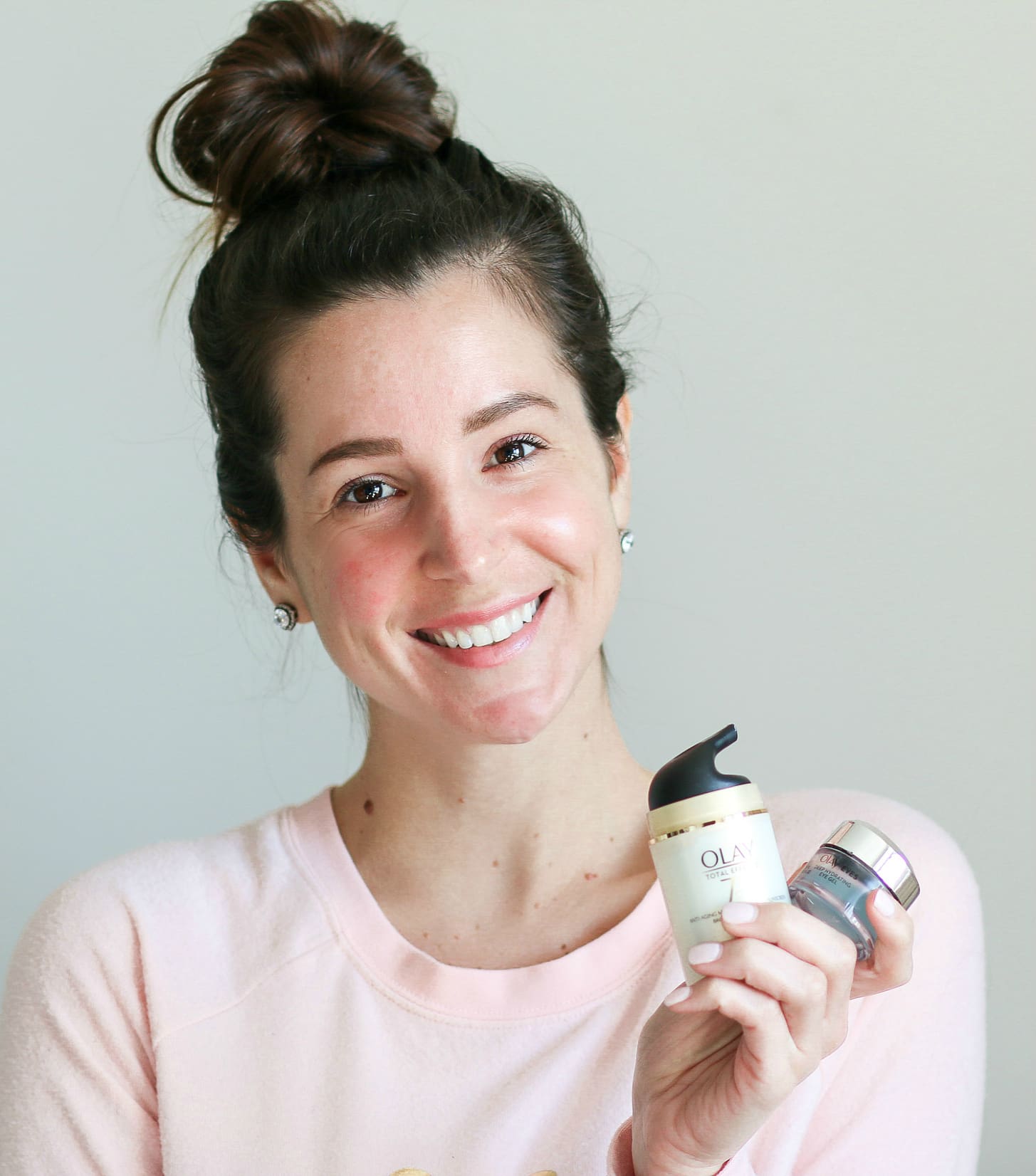 What happened when I used Olay Total Effects Moisturizer with SPF 15 & Olay Eyes Deep Hydrating Eye Gel for 28 days in place of my go-to moisturizer and eye cream | Olay 28 Day Challenge | Best Olay moisturizer with sunscreen for fast results | Best Olay products | I took the Olay 28-Day Challenge (And Here's What Happened) by southern blogger Stephanie Ziajka from Diary of a Debutante What happened when I used Olay Total Effects Moisturizer with SPF 15 & Olay Eyes Deep Hydrating Eye Gel for 28 days in place of my go-to moisturizer and eye cream | Olay 28 Day Challenge | Best Olay moisturizer with sunscreen for fast results | Best Olay products | I took the Olay 28-Day Challenge (And Here's What Happened) by southern blogger Stephanie Ziajka from Diary of a Debutante