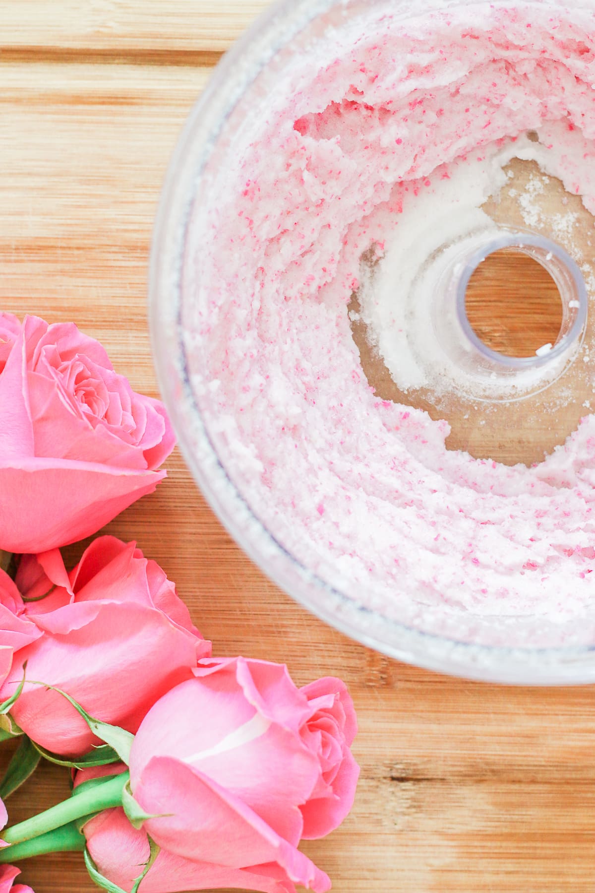 DIY rose sugar scrub recipe made with white sugar, coconut oil, rose essential oil, and fresh rose petals by southern blogger Stephanie Ziajka from Diary of a Debutante, DIY sugar scrub recipe, diy sugar body scrub, diy sugar scrub gift, best diy sugar scrub DIY rose sugar scrub recipe made with white sugar, coconut oil, rose essential oil, and fresh rose petals by southern blogger Stephanie Ziajka from Diary of a Debutante, DIY sugar scrub recipe, diy sugar body scrub, diy sugar scrub gift, best diy sugar scrub