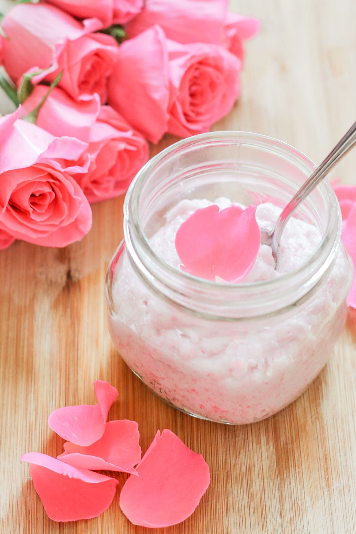 DIY rose sugar scrub recipe made with white sugar, coconut oil, rose essential oil, and fresh rose petals by southern blogger Stephanie Ziajka from Diary of a Debutante, DIY sugar scrub recipe, diy sugar body scrub, diy sugar scrub gift, best diy sugar scrub DIY rose sugar scrub recipe made with white sugar, coconut oil, rose essential oil, and fresh rose petals by southern blogger Stephanie Ziajka from Diary of a Debutante, DIY sugar scrub recipe, diy sugar body scrub, diy sugar scrub gift, best diy sugar scrub