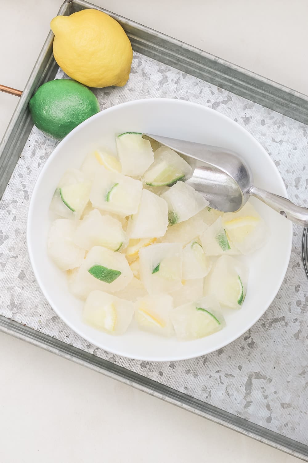 How to make lemon and lime ice cubes with Belvoir Elderflower Lemonade by Stephanie Ziajka on Diary of a Debutante How to make lemon and lime ice cubes with Belvoir Elderflower Lemonade by Stephanie Ziajka on Diary of a Debutante