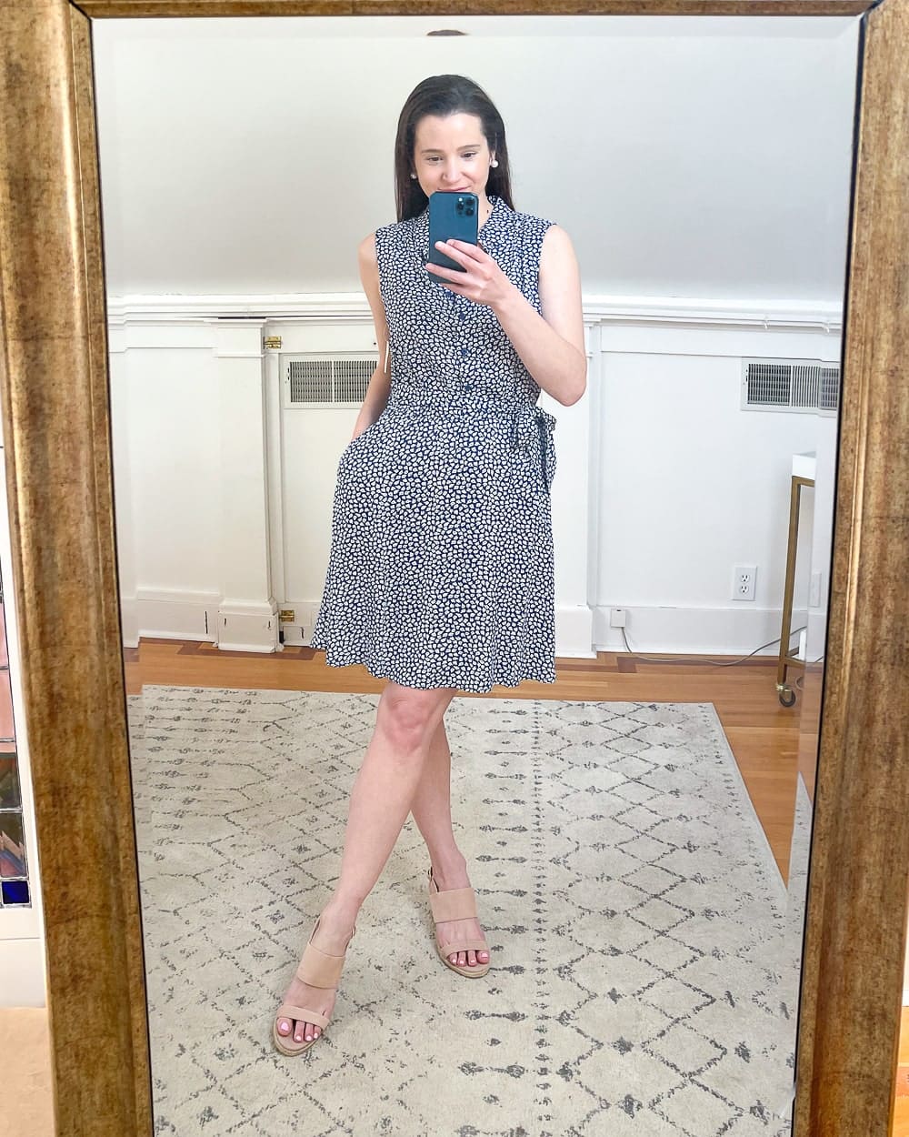 Amazon sleeveless shirt dress with tie waist worn by affordable fashion blogger Stephanie Ziajka on Diary of a Debutante