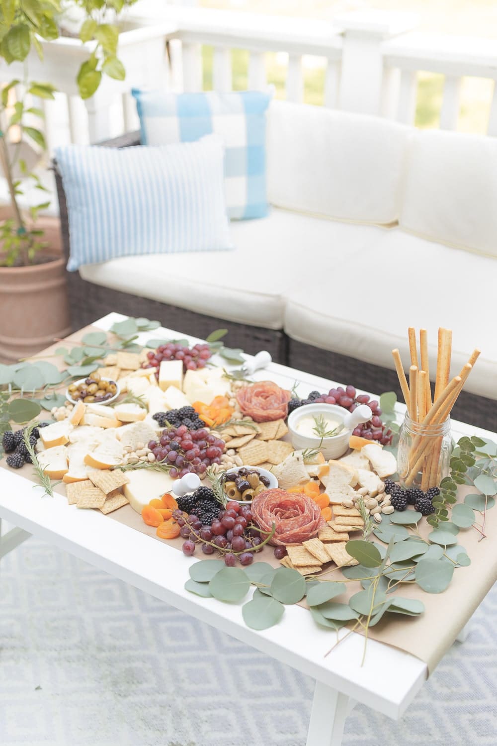 Affordable grazing table ideas from blogger Stephanie Ziajka on Diary of a Debutante Affordable grazing table ideas from blogger Stephanie Ziajka on Diary of a Debutante