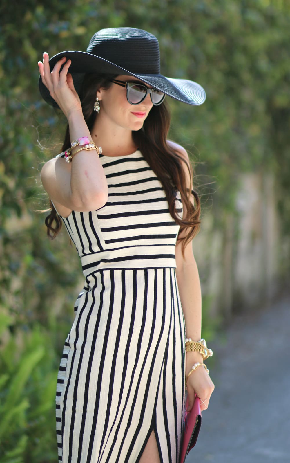 Derby Day Fashion, Derby Day Outfit, Derby Day, Ann Taylor Sheath Dress, Split Hem Sheath Dress, Striped Sheath Dress, Stephanie Ziajka, Diary of a Debutante