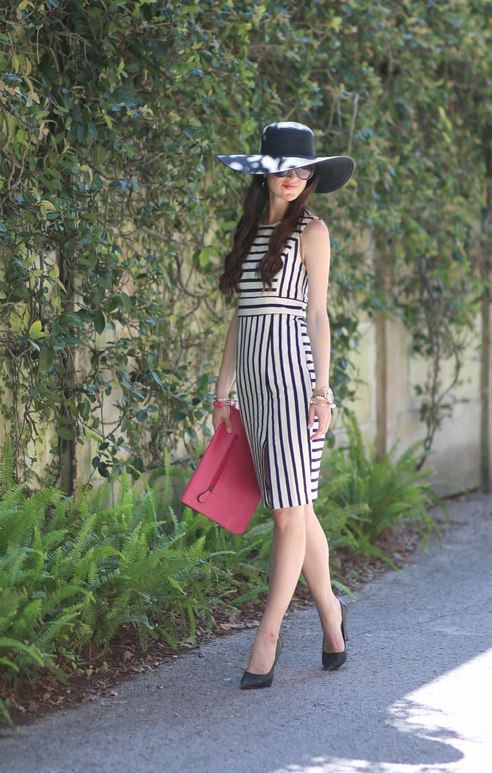 Derby Day Fashion, Derby Day Outfit, Derby Day, Ann Taylor Sheath Dress, Split Hem Sheath Dress, Striped Sheath Dress, Stephanie Ziajka, Diary of a Debutante