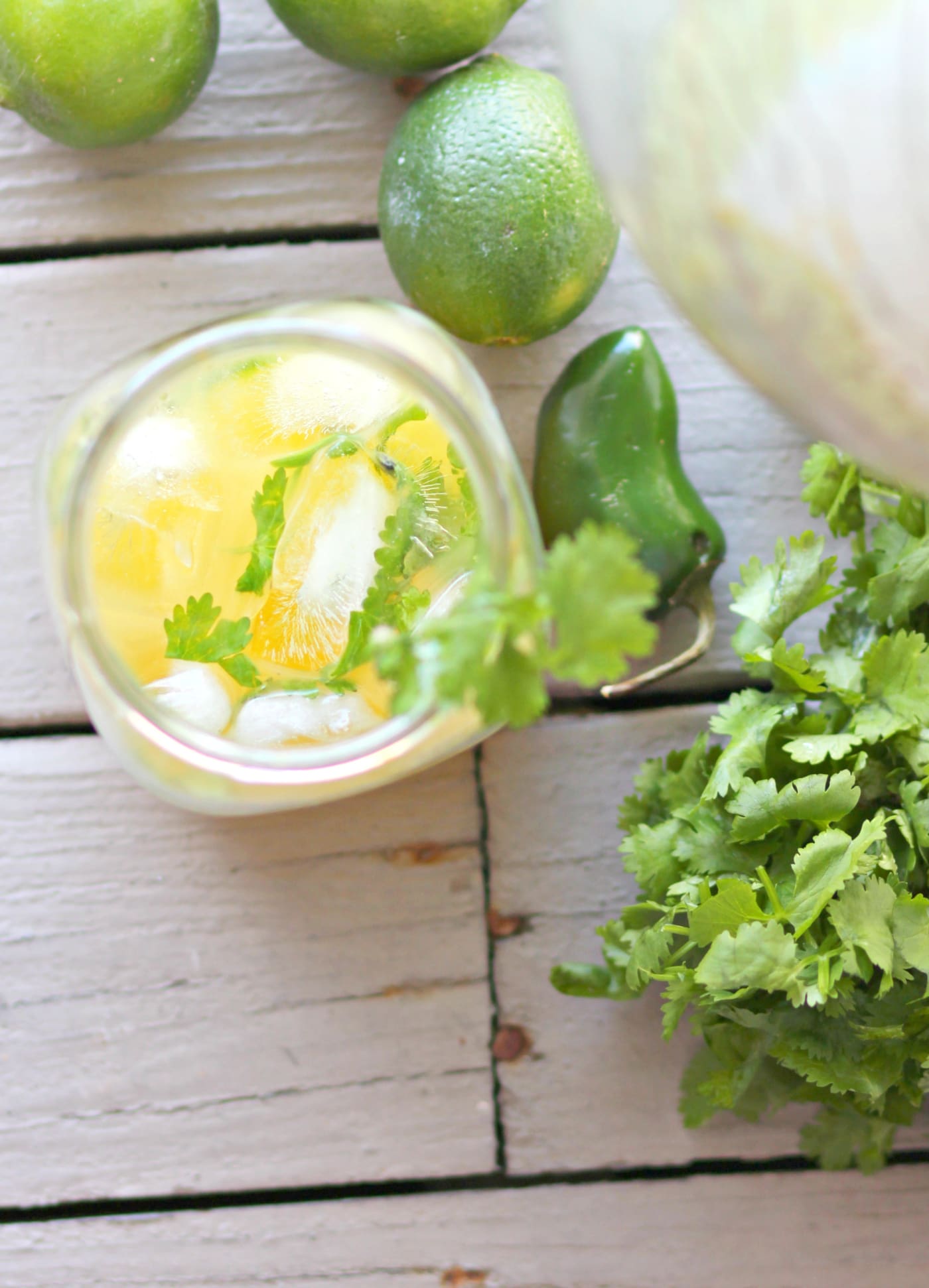 mango jalapeno margarita recipe from blogger Stephanie Ziajka on Diary of a Debutante mango jalapeno margarita recipe from blogger Stephanie Ziajka on Diary of a Debutante