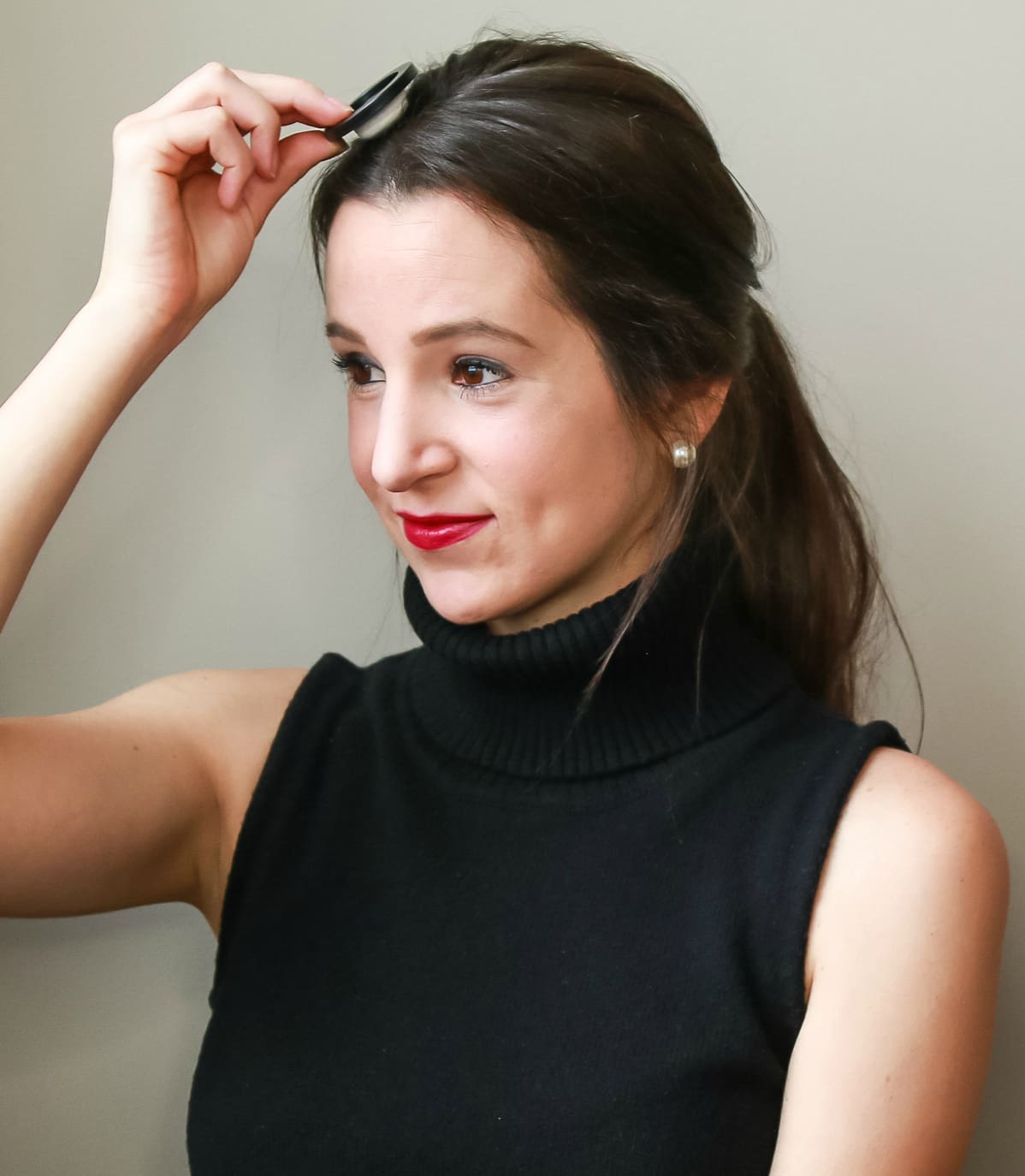 5-minute low messy ponytail hair tutorial by southern blogger Stephanie Ziajka from Diary of a Debutante 5-minute low messy ponytail hair tutorial by southern blogger Stephanie Ziajka from Diary of a Debutante