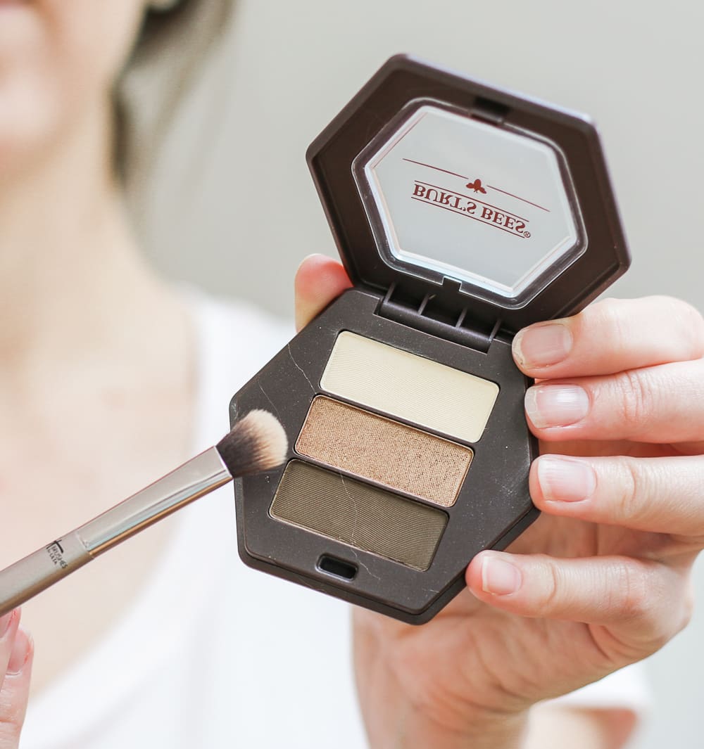Minimal Makeup Routine, Burt's Bees Minimal Makeup Routine: 7 Cruelty-Free Steps to Looking More Awake by beauty blogger Stephanie Ziajka from Diary of a Debutante, simple makeup routine for school, cruelty free makeup routine, Burt's Bees makeup, Burt's Bees Eyeshadow in Dusky Woods Minimal Makeup Routine, Burt's Bees Minimal Makeup Routine: 7 Cruelty-Free Steps to Looking More Awake by beauty blogger Stephanie Ziajka from Diary of a Debutante, simple makeup routine for school, cruelty free makeup routine, Burt's Bees makeup, Burt's Bees Eyeshadow in Dusky Woods