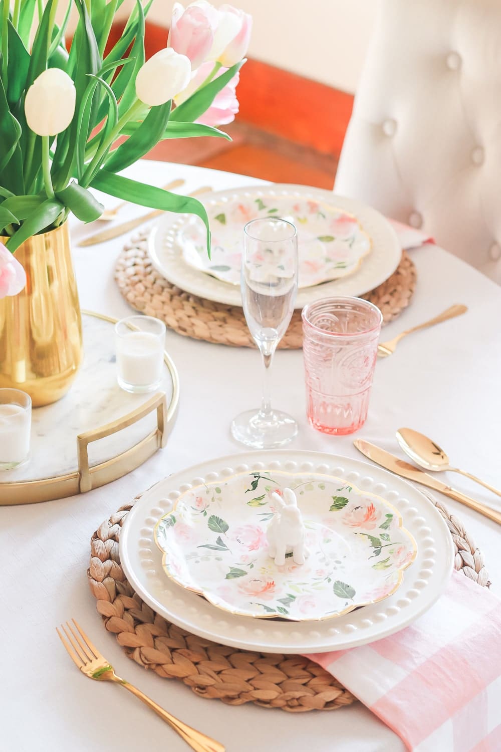 Simple Easter tablescape by southern lifestyle blogger Stephanie Ziajka on Diary of a Debutante Simple Easter tablescape by southern lifestyle blogger Stephanie Ziajka on Diary of a Debutante