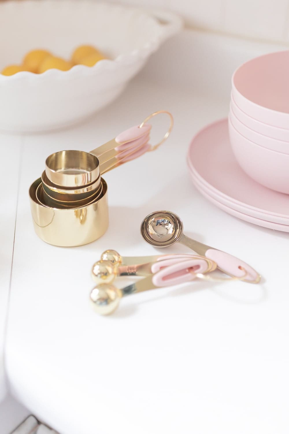 Pink and gold measuring cups from Amazon photographed by blogger Stephanie Ziajka on Diary of a Debutante Pink and gold measuring cups from Amazon photographed by blogger Stephanie Ziajka on Diary of a Debutante