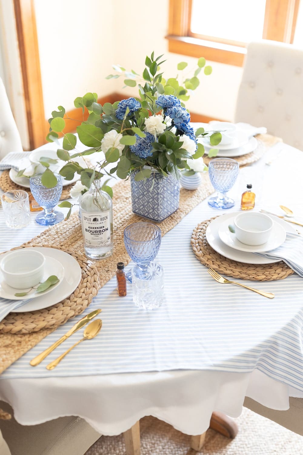 Father's day table setting ideas by blogger Stephanie Ziajka on Diary of a Debutante Father's day table setting ideas by blogger Stephanie Ziajka on Diary of a Debutante