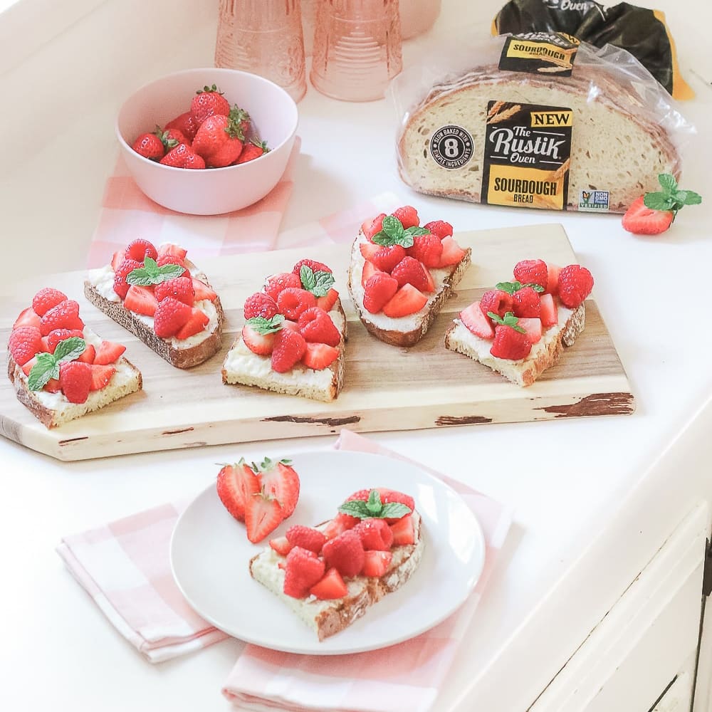 Berry Ricotta Breakfast Toast