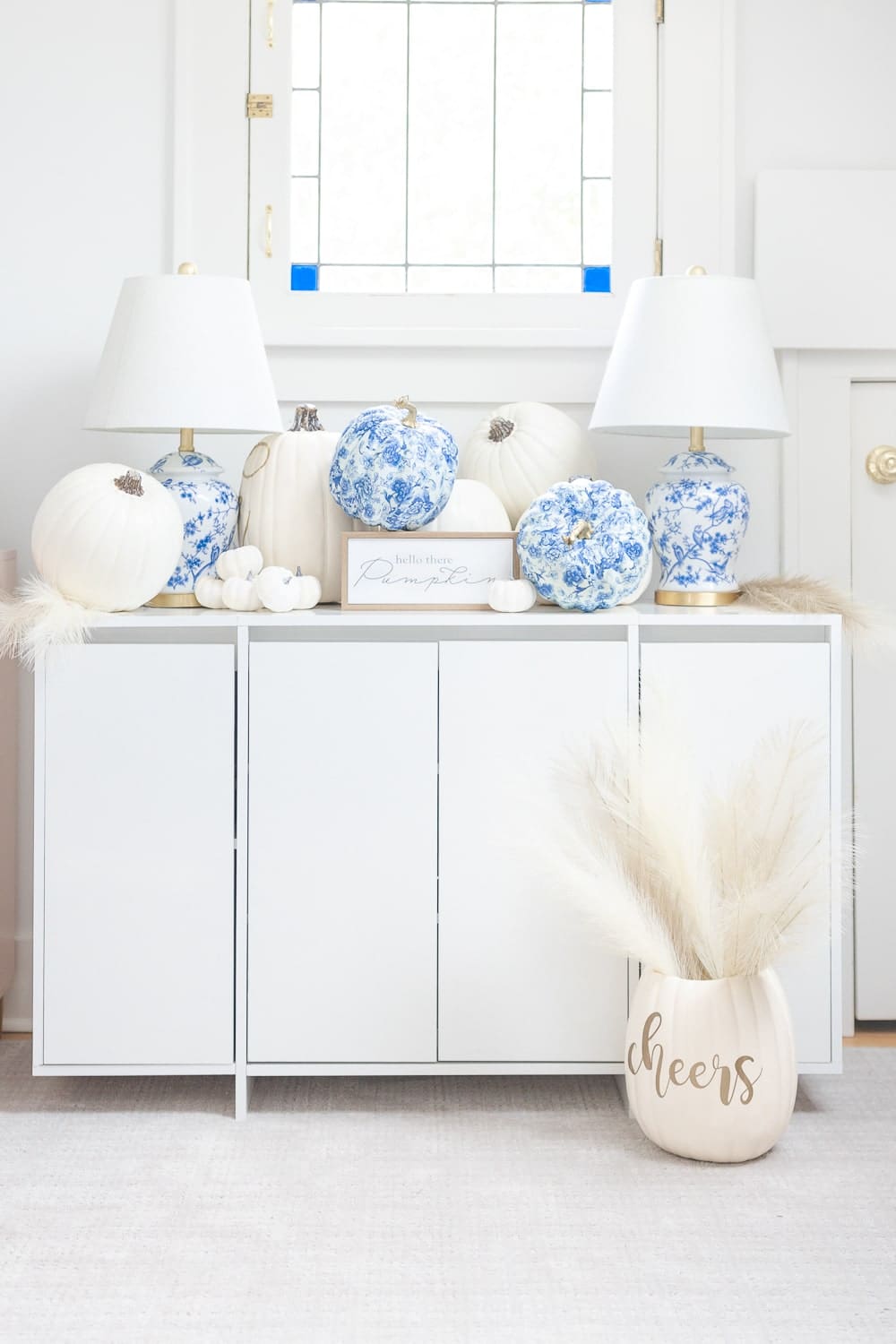 DIY blue and white pumpkins tutorial from blogger Stephanie Ziajka on Diary of a Debutante DIY blue and white pumpkins tutorial from blogger Stephanie Ziajka on Diary of a Debutante